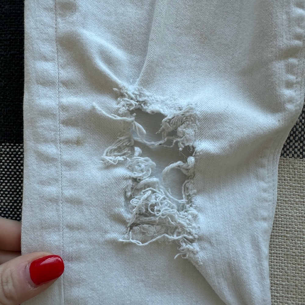 Hudson Nico Dreamer Denim in White Distressed - Picture 11 of 11